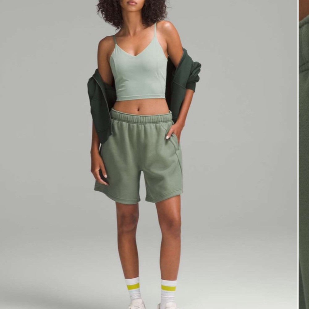 Lululemon Scuba Mid-Rise Oversized Short 7" - Picture 6 of 7